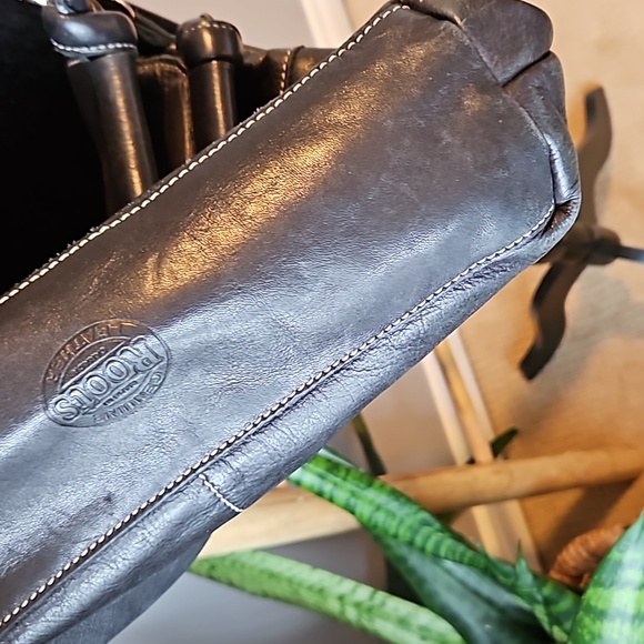 Roots LAUREN Leather Crossbody Bag - Picture 6 of 7